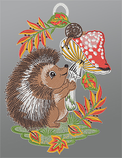 Fensterbild aus Plauener Spitze® - Igel mit Fliegenpilz #1W mehrfarbig