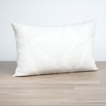 Dekokissen rechteckig in Weiss